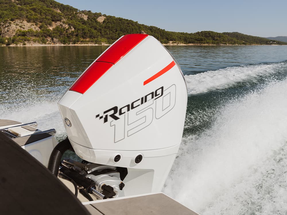 Гоночный мотор Mercury Racing 150R